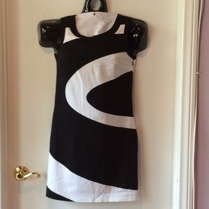 Divided Black & White ColorBlock Cutout Back Cotton Dress